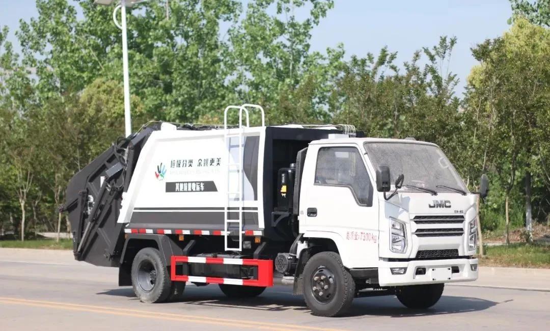 江鈴順達國六6方壓縮式垃圾車